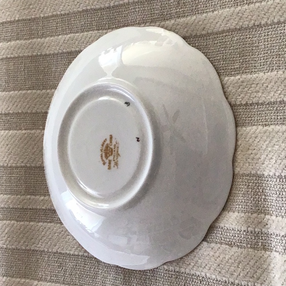 Vintage Royal Albert Bone China Footed Cup And Saucer! - Picture 9 of 10